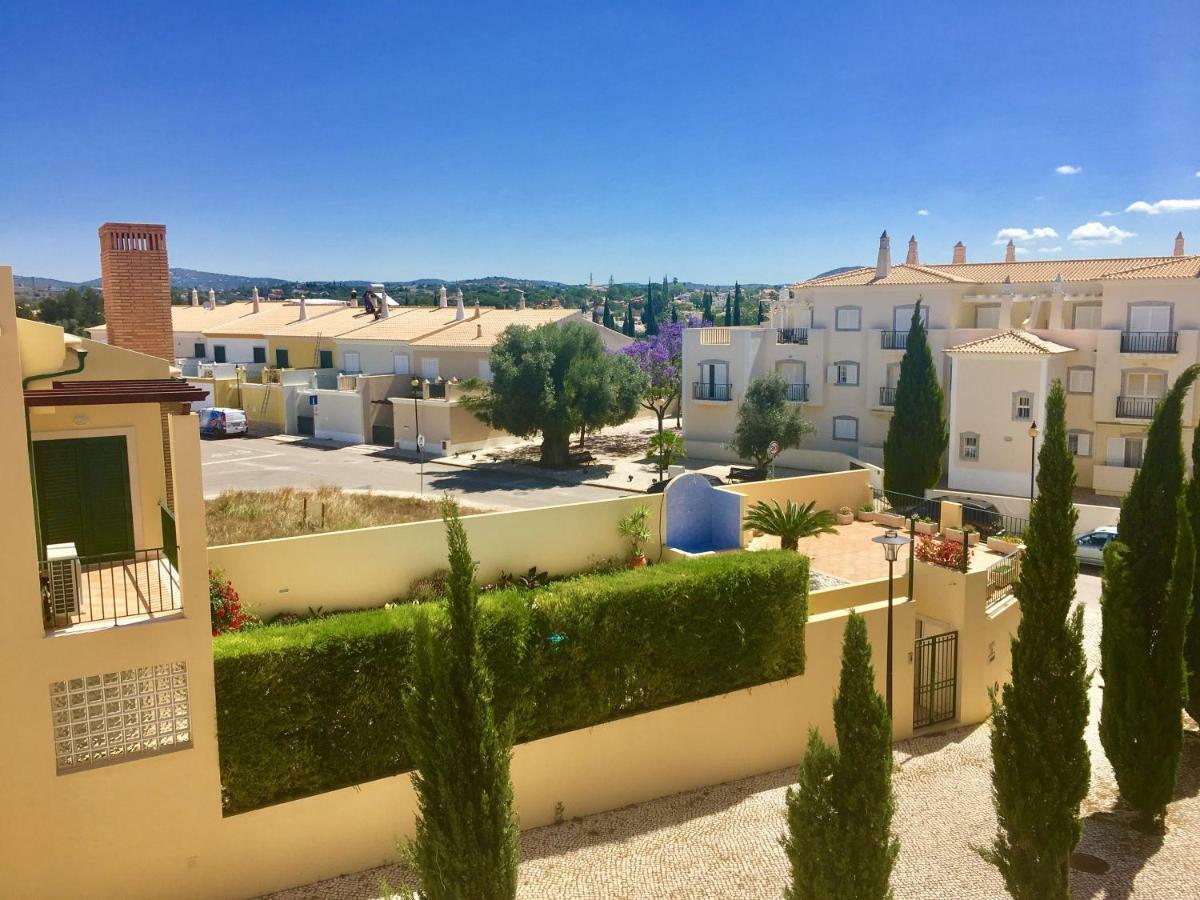 Apartment Vela Latina วิลาโมรา ภายนอก รูปภาพ